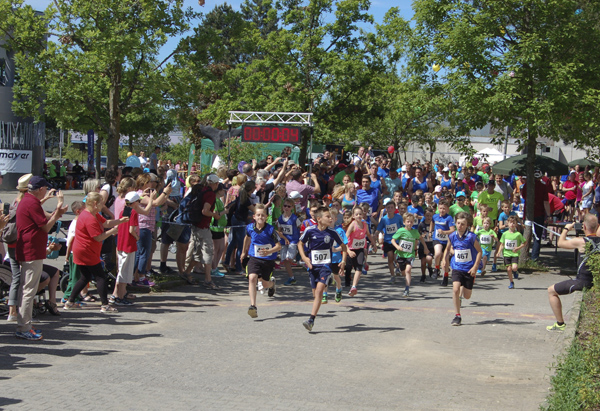 Beim Schnupperlauf über 2 Kilometer, bei dem vorwiegend Kinder und Laufanfänger teilnahmen, wurde eine rege Beteiligung verzeichnet.     